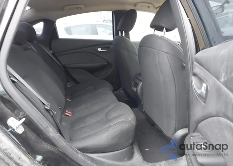 2013 Dodge Dart Sxt z USA, uszkodzony, nr VIN 1C3CDFBAXDD325753